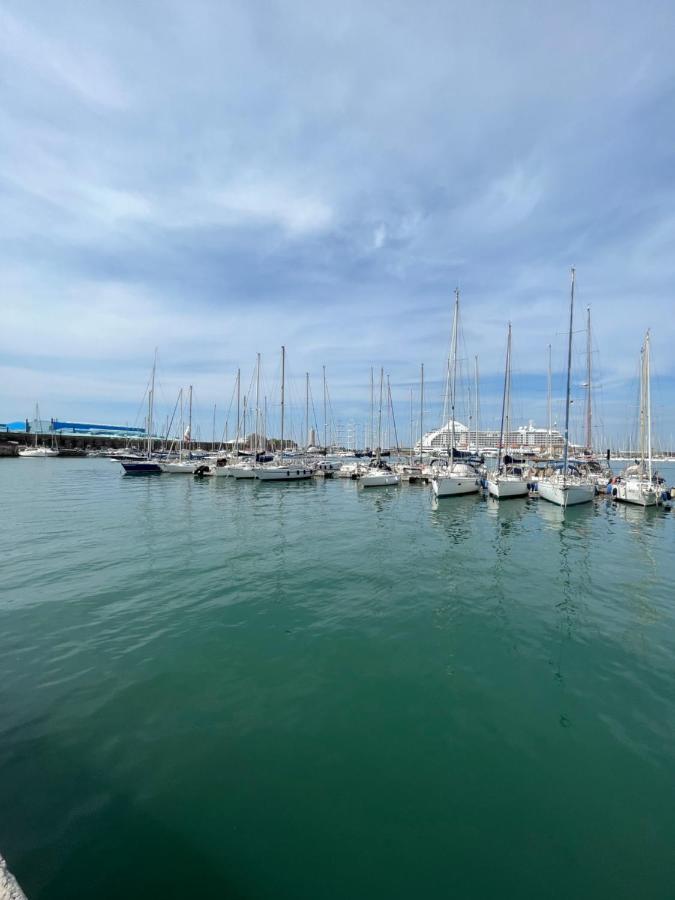 Kasia Porta Sul Mare Di Livorno Free Parking Ngoại thất bức ảnh